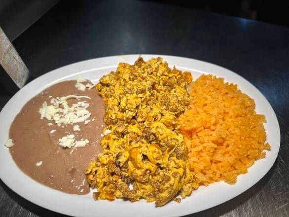 Huevos Con Chorizo