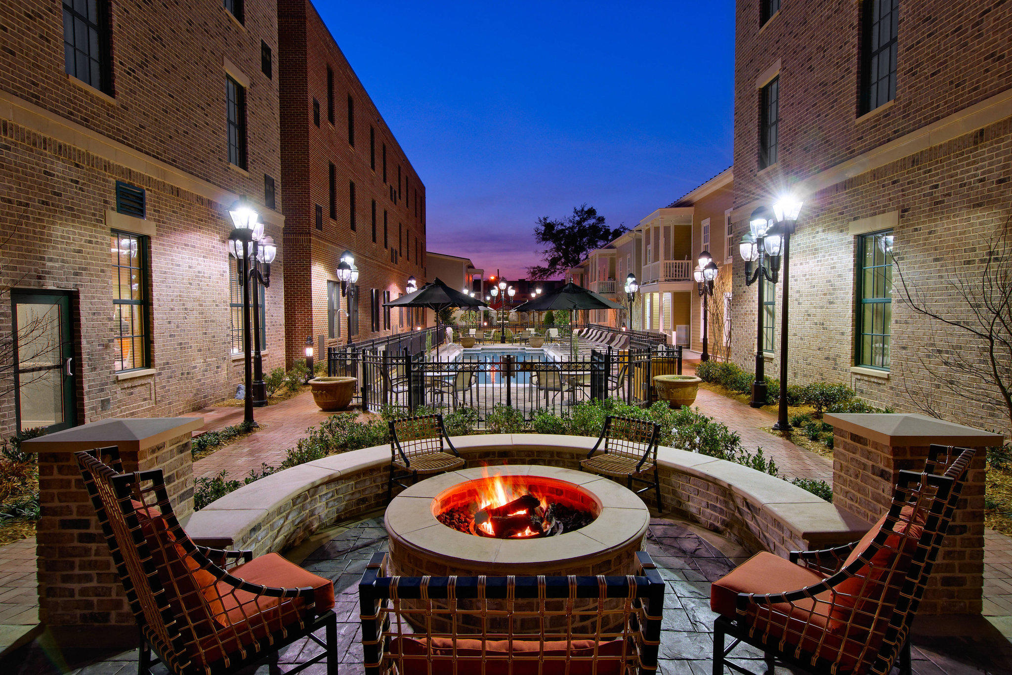 Residence Inn by Marriott Savannah Downtown/Historic District Photo