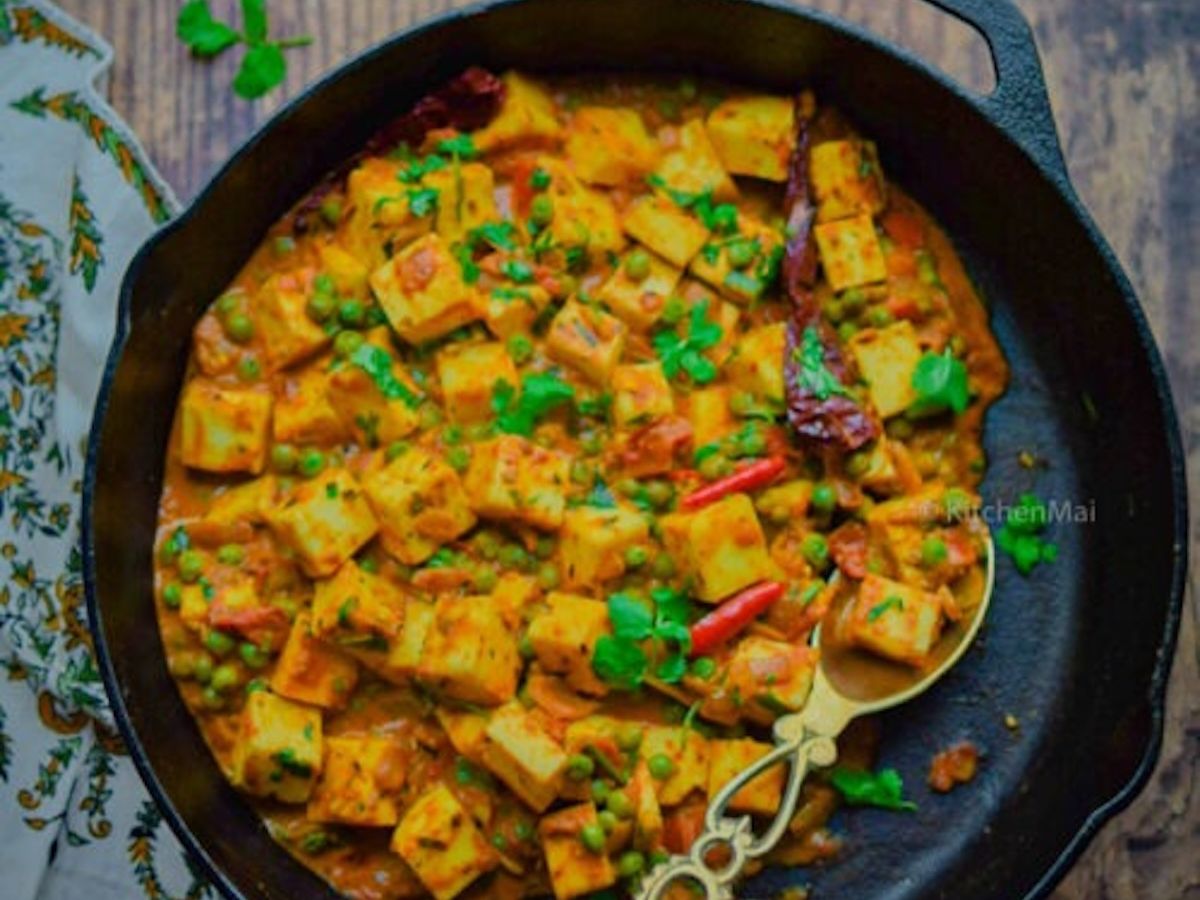 Matar Paneer