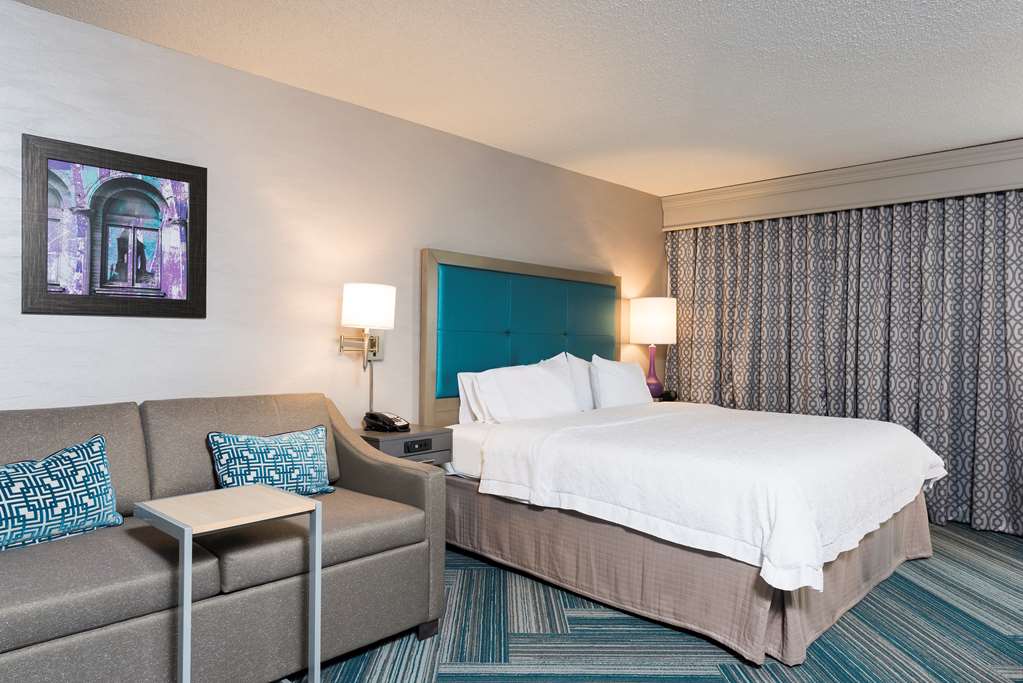 Hampton Inn Midland Image