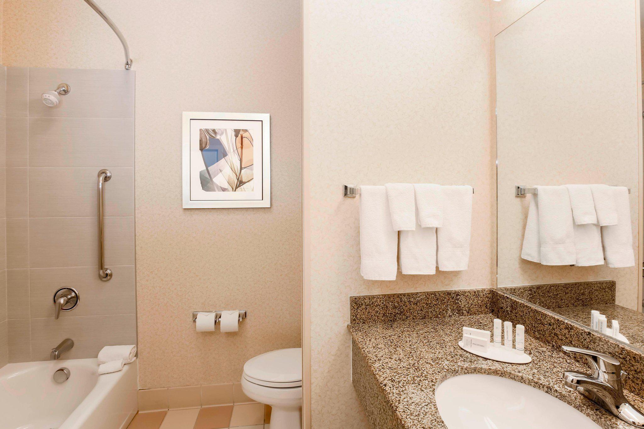 Fairfield Inn & Suites by Marriott Temecula Photo