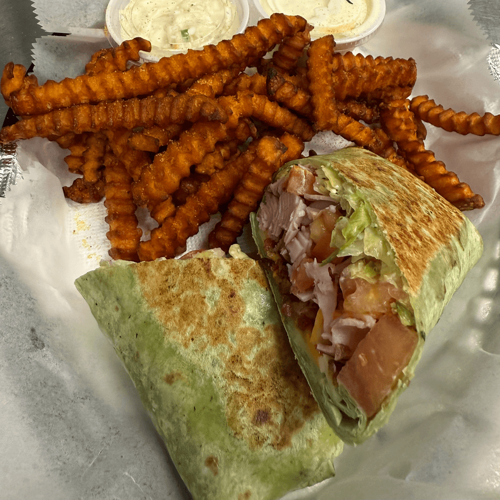 Pub Club Wrap