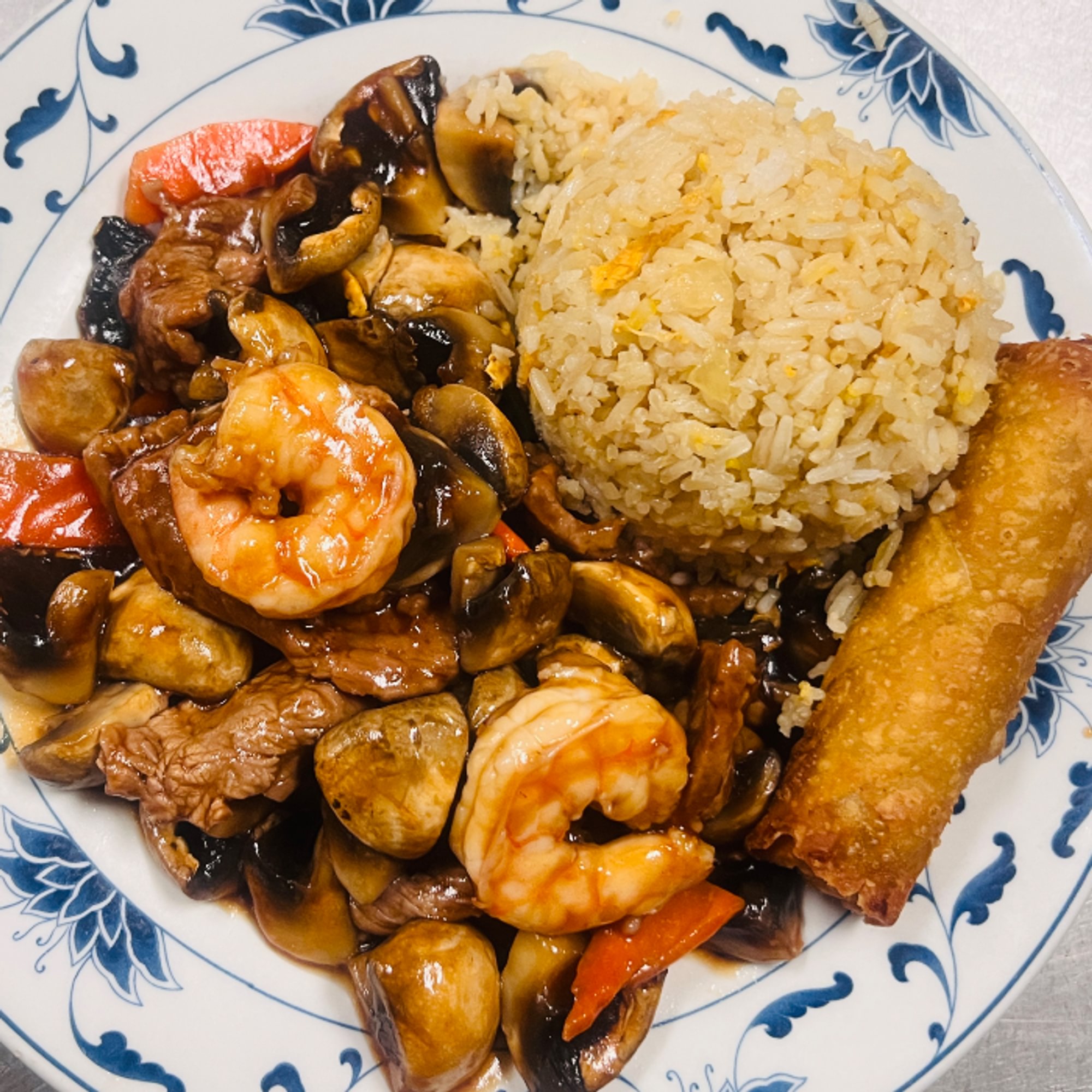 78. Beef & Shrimp with Mushrooms (Lunch Special)