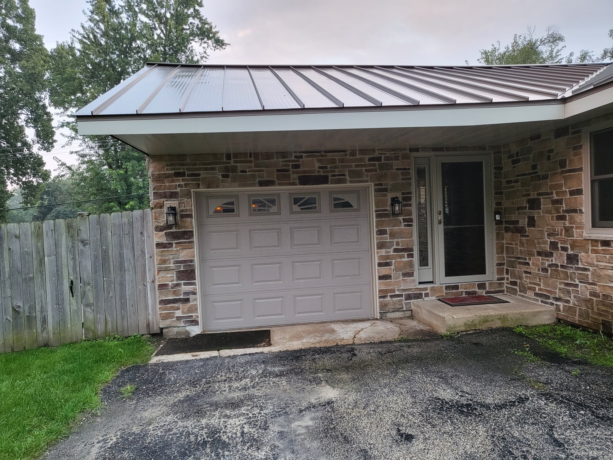 Wolverine Metals INC Logo