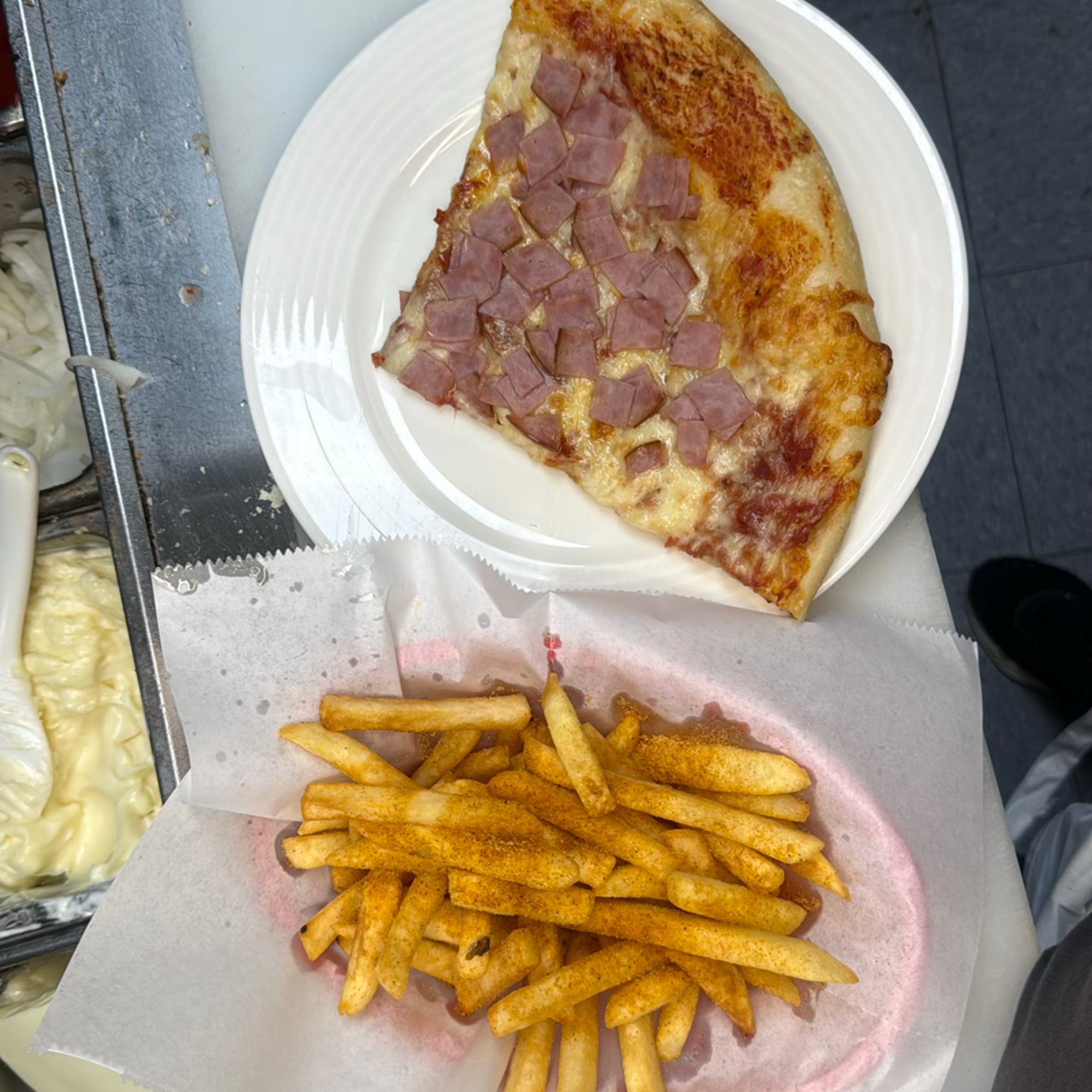 Slice 1 Topping Lunch