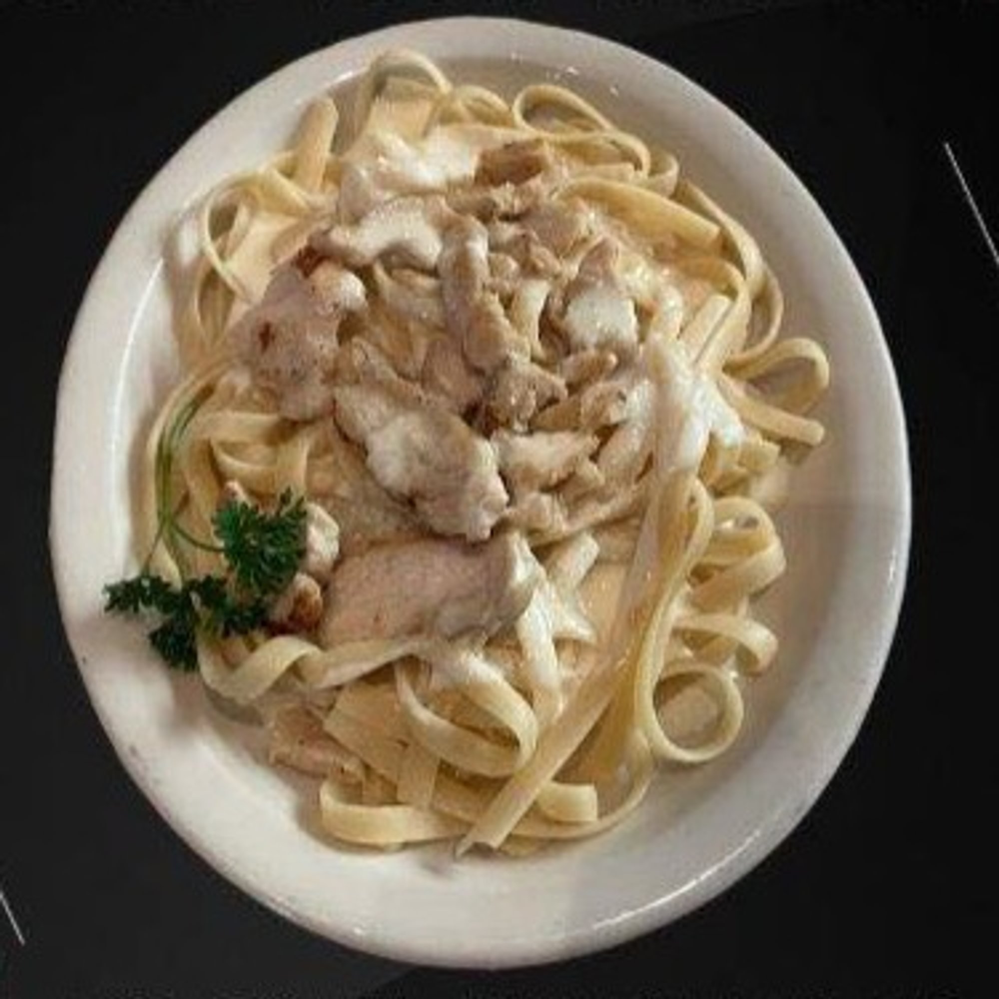 Chick Fettuccine Alfredo Lunch