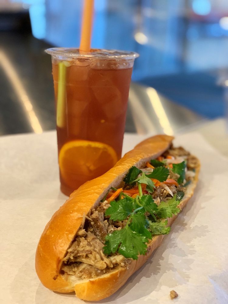 Hello Banh Mi Logo