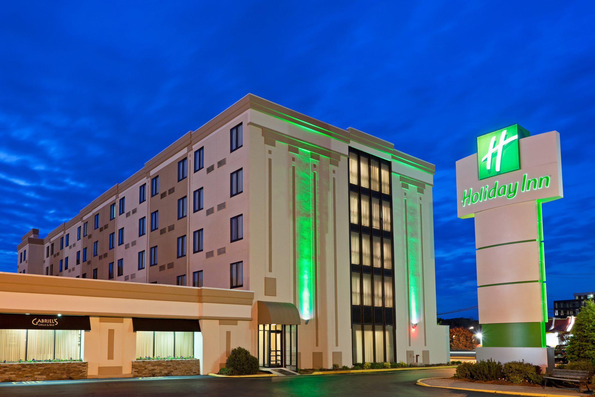 Holiday Inn Hasbrouck Heights-Meadowlands Photo