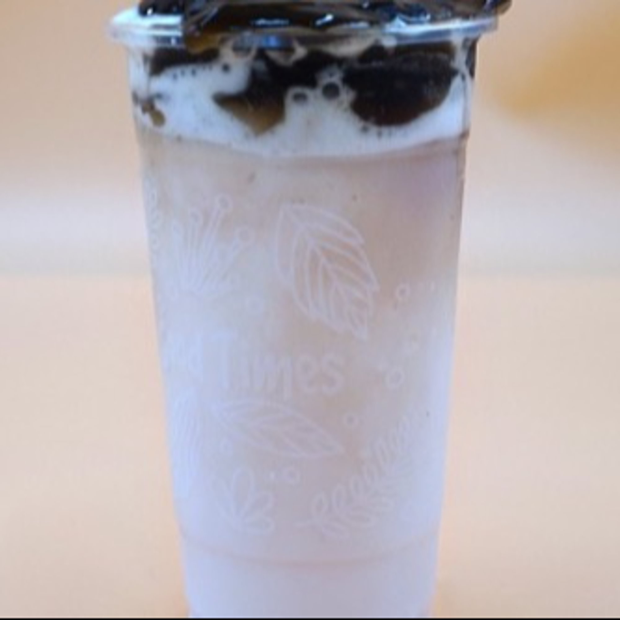 Iced Milk with Grass Jelly & Honey Boba 仙草鮮奶