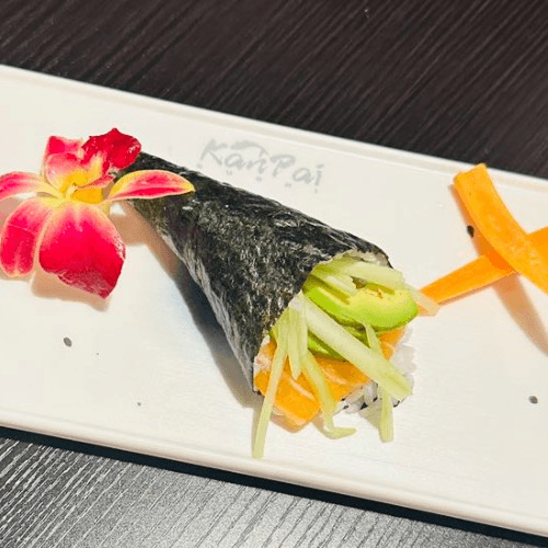 Salmon Handroll🐟