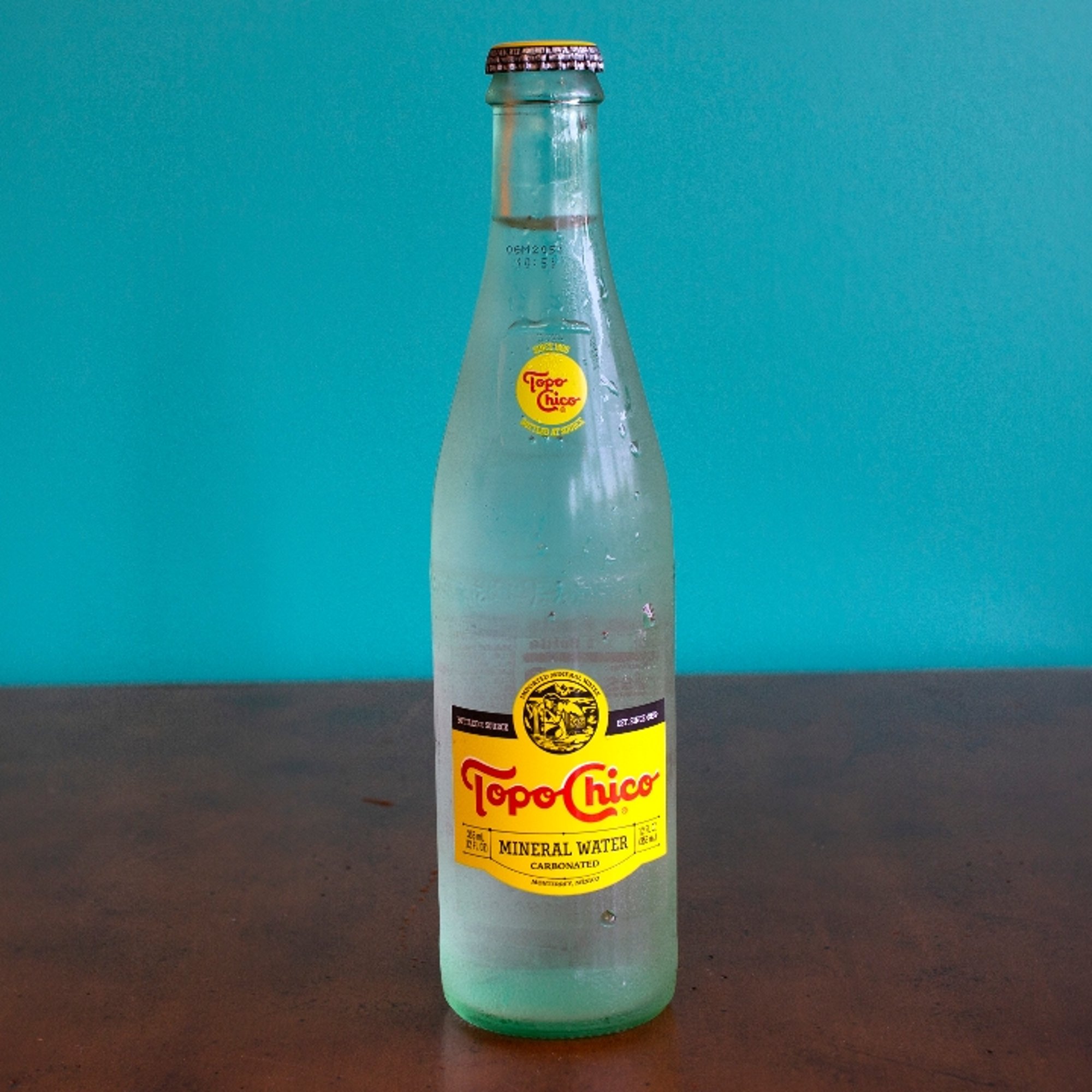 TOPO CHICO MINERAL WATER (12 OZ)
