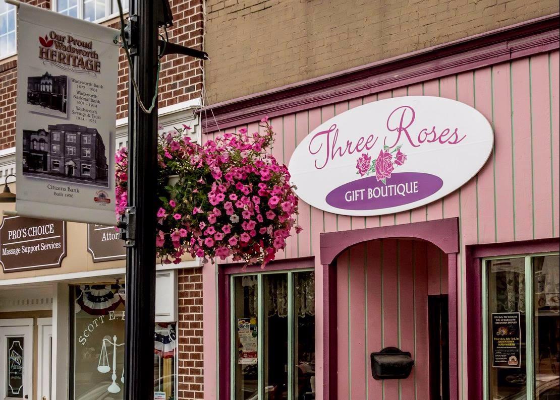 Three Roses Gift Boutique Logo
