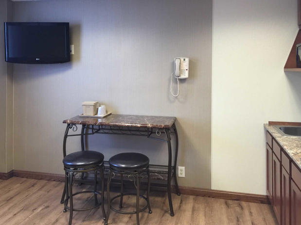 Images Quality Inn & Conference Center