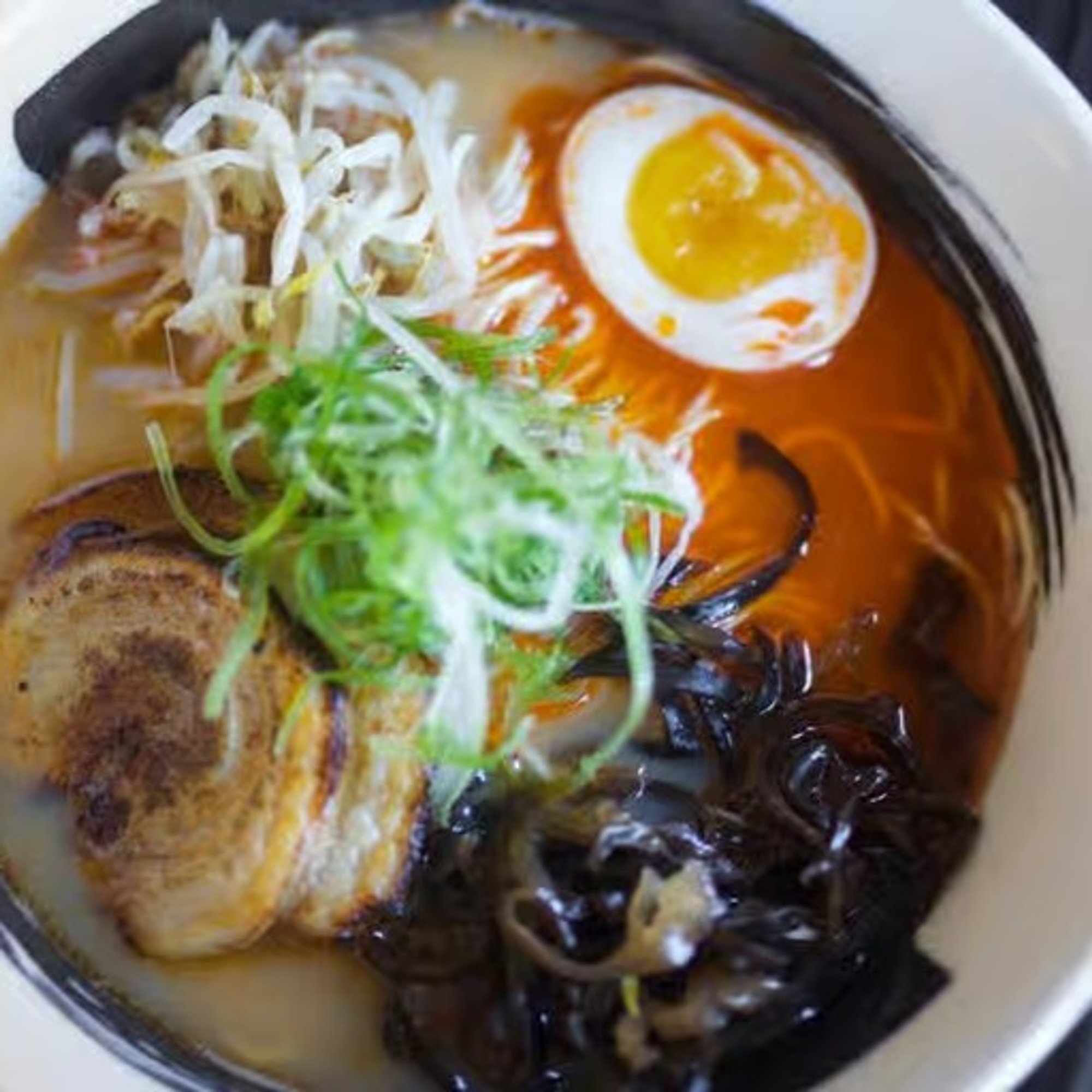 Rouge Red Tonkotsu