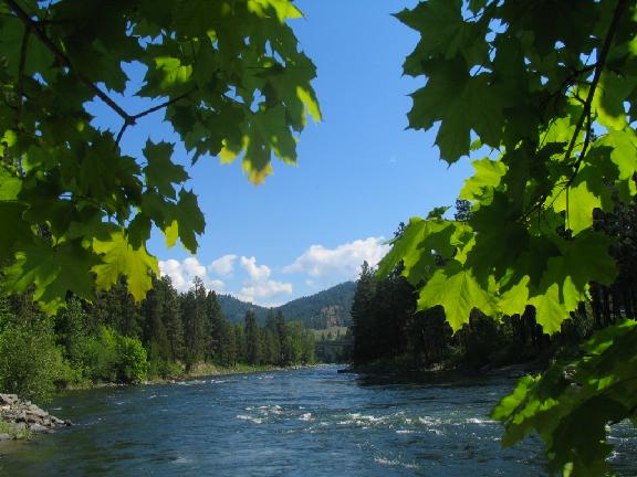 Alpine River's Inn Logo