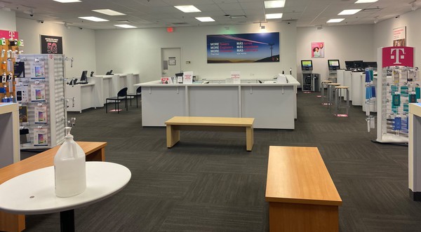 T Mobile Store Repair Center At 7510 W Thomas Rd Ste 108 In Phoenix T Mobile