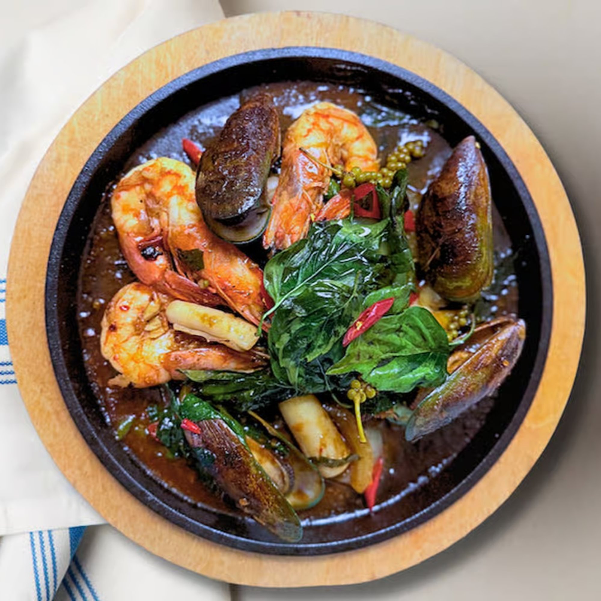 Spicy Kee Mao Seafood
