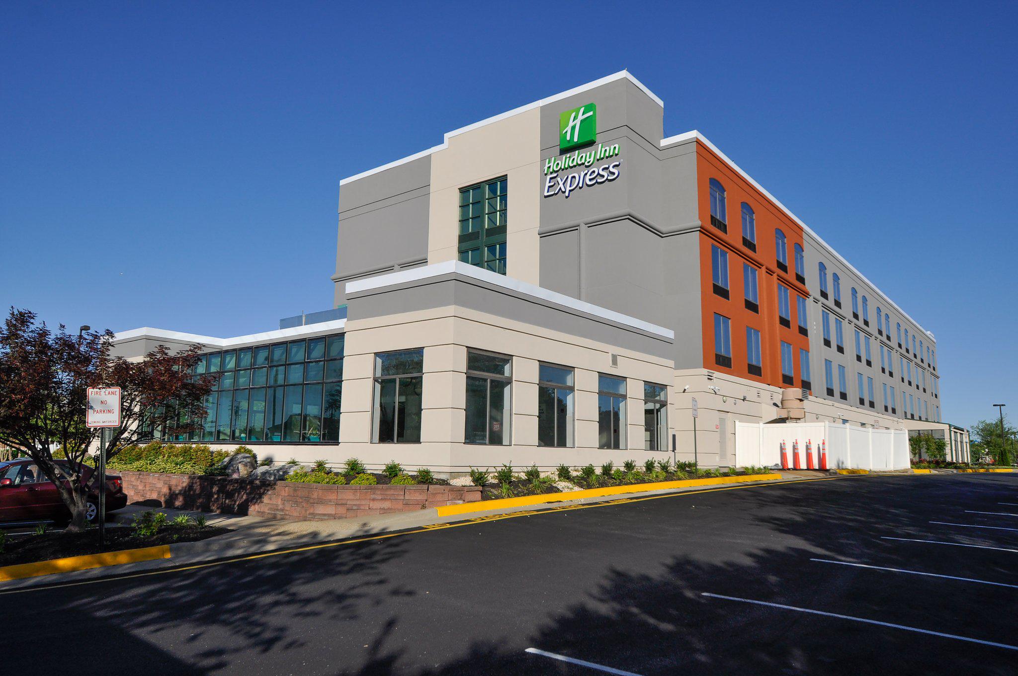 Holiday Inn Express Quantico - Stafford Photo