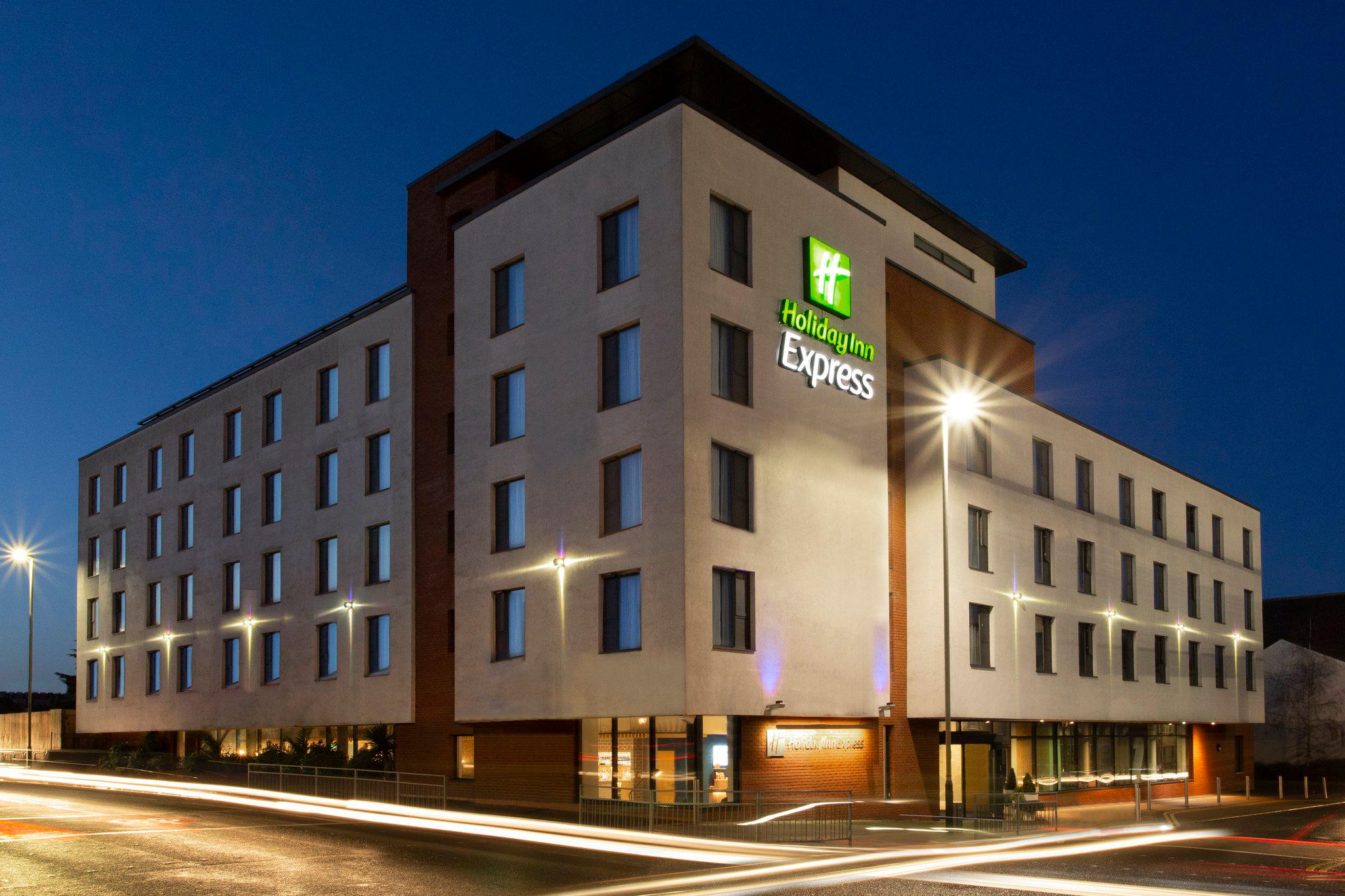 Holiday Inn Express Cheltenham Town Centre, An Ihg Hotel Hotels in
