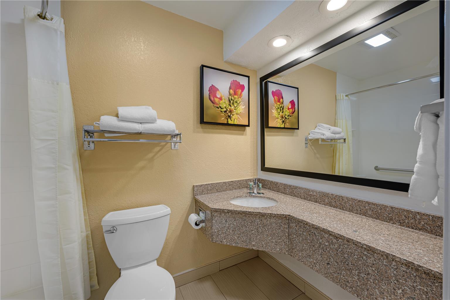 Best Western Santa Rosa Inn Image