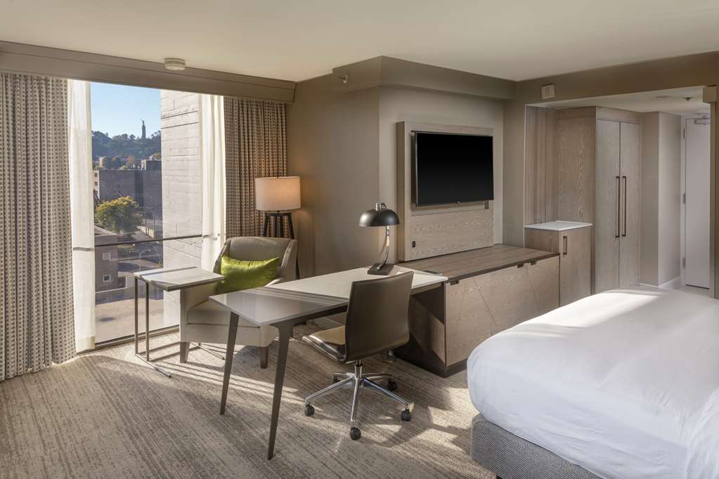 Hilton Birmingham Downtown at UAB Image