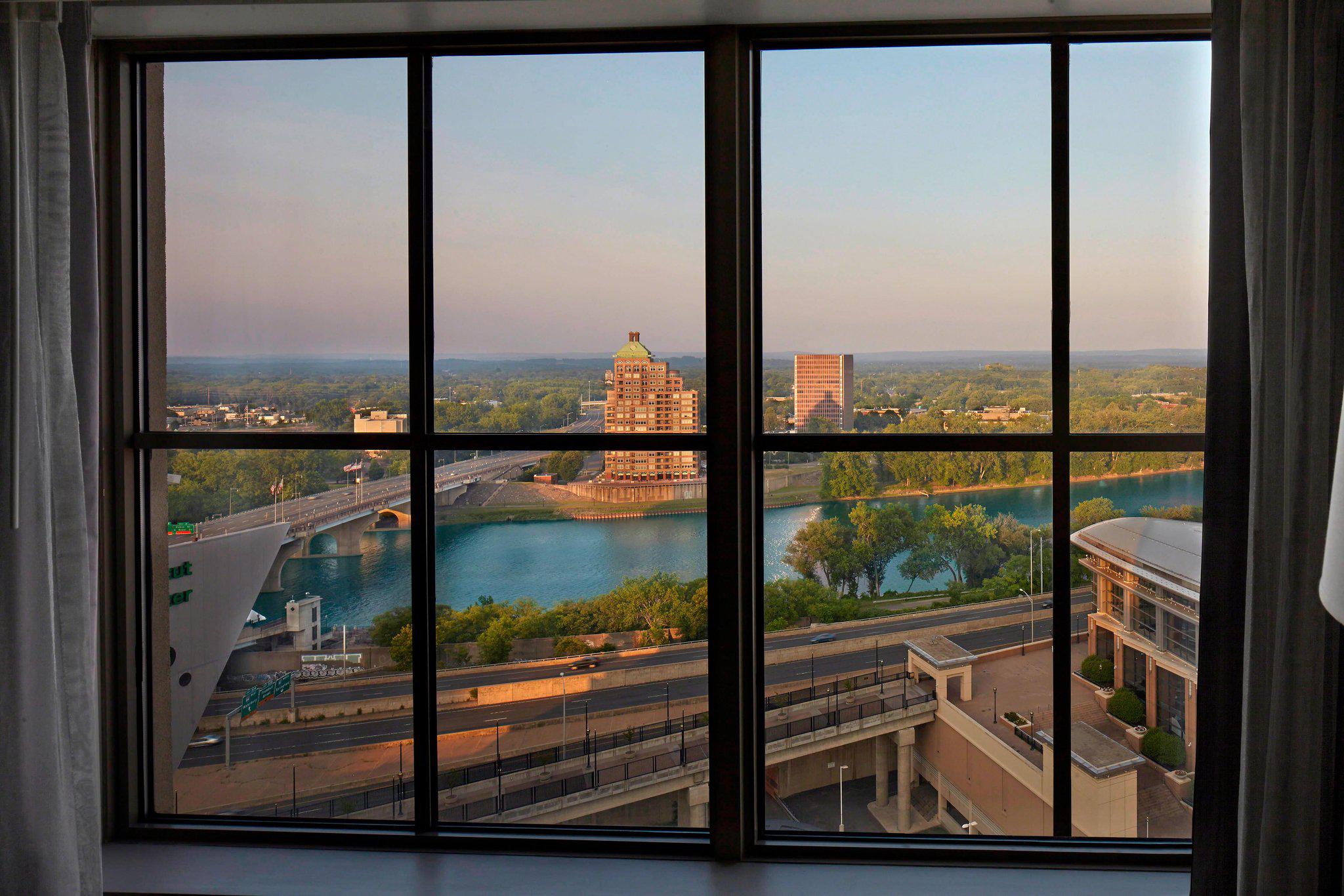 Hartford Marriott Downtown Photo