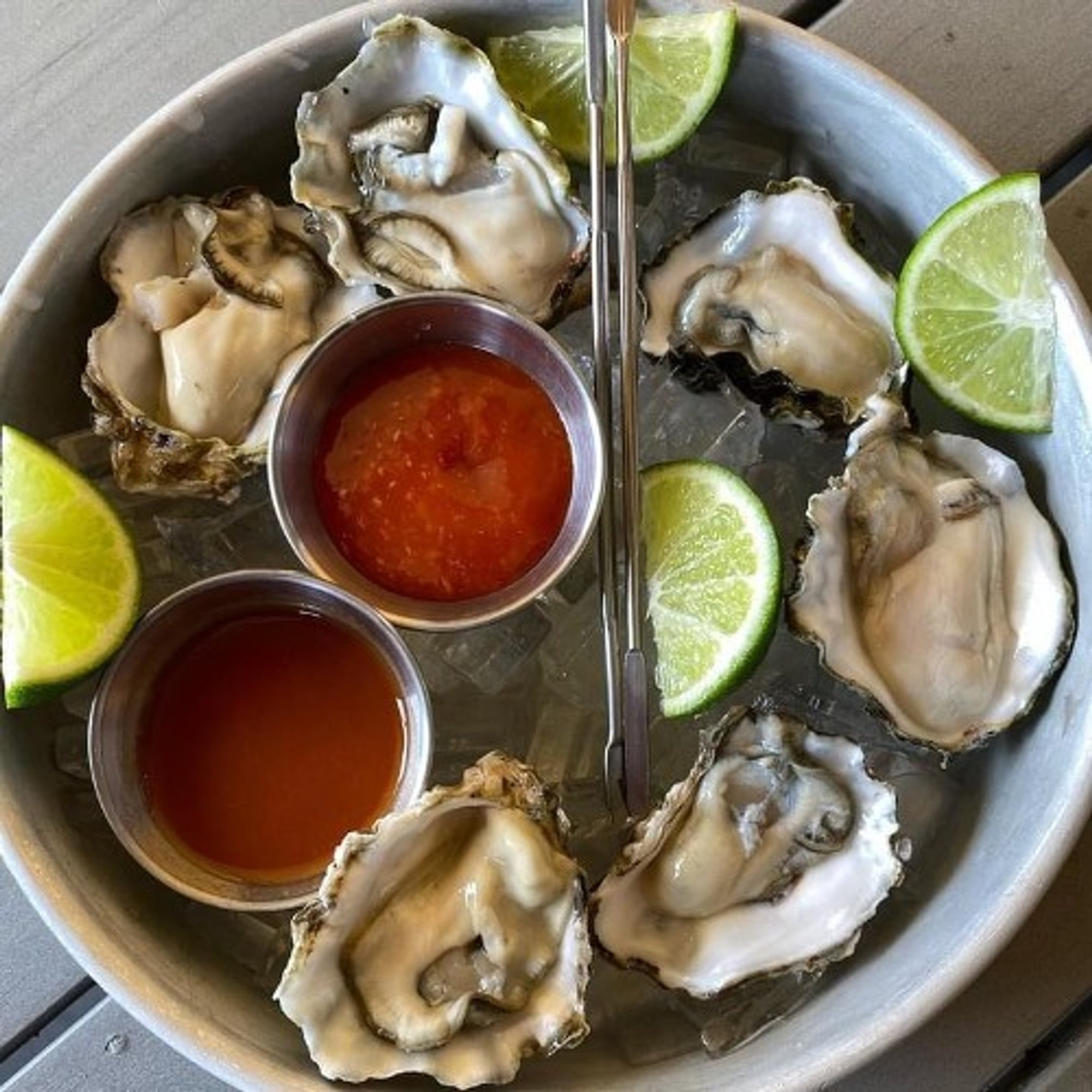 Premium Raw Oyster