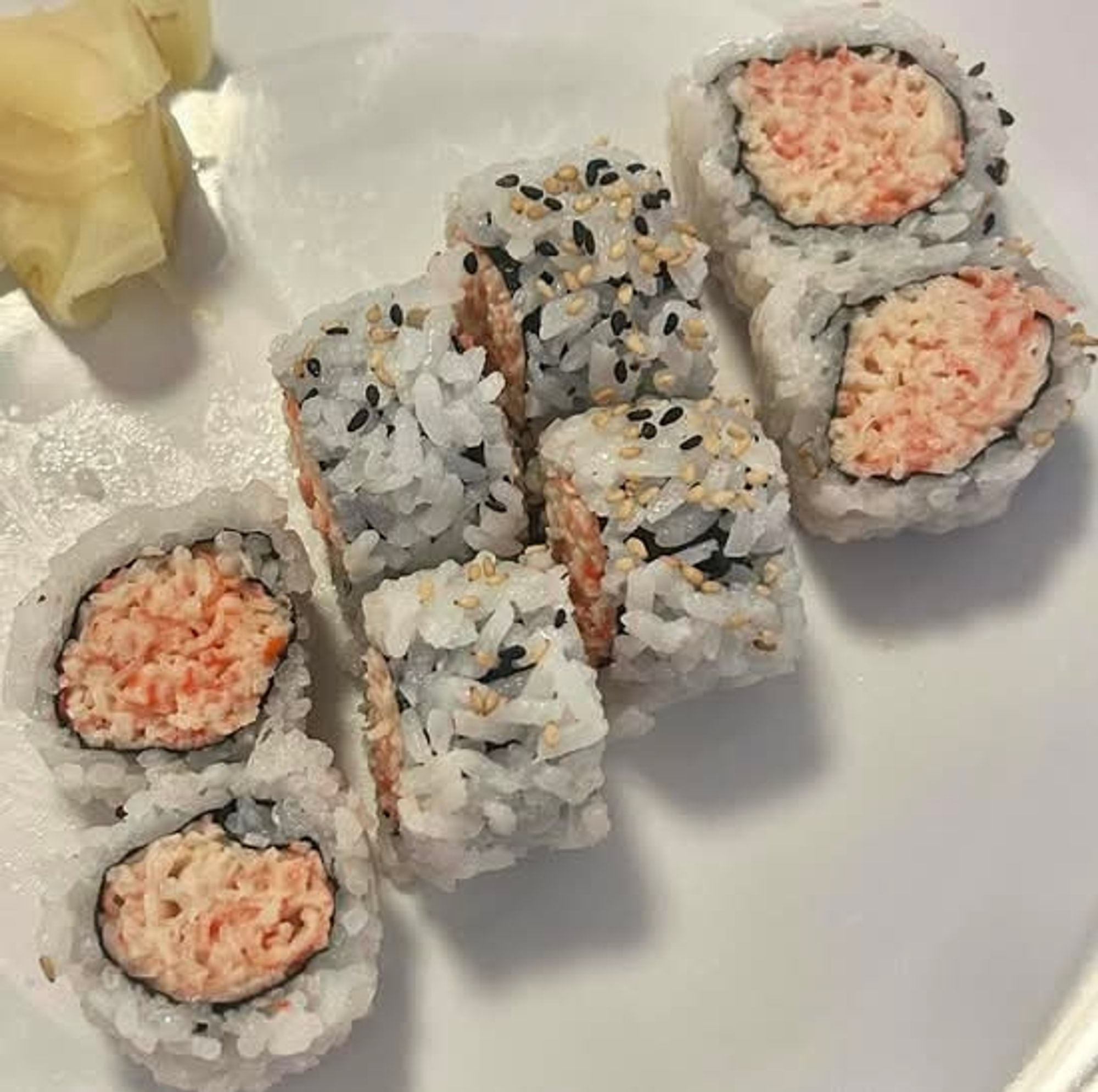Spicy kani roll