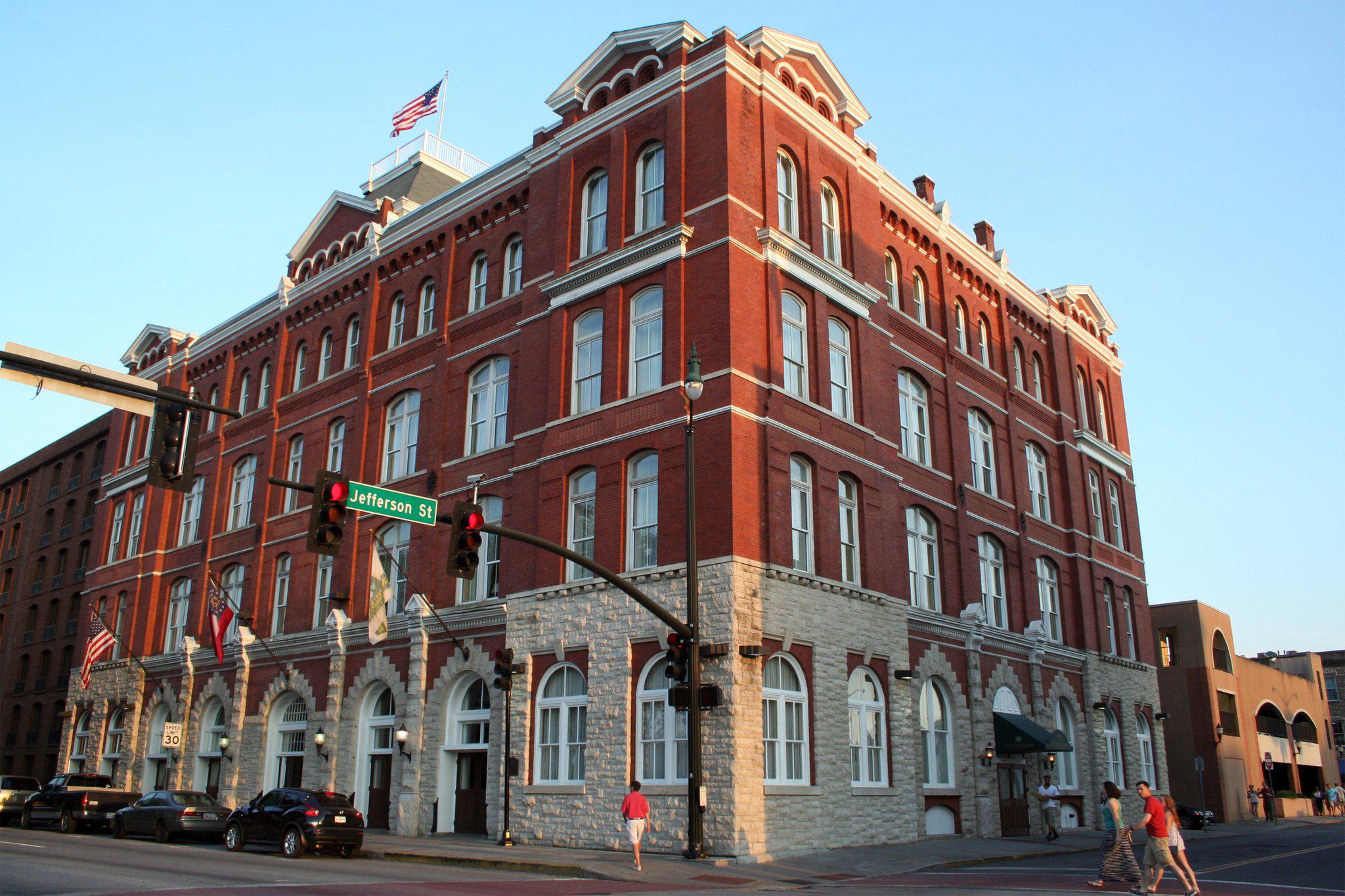 Hotel Indigo Savannah Historic District Photo