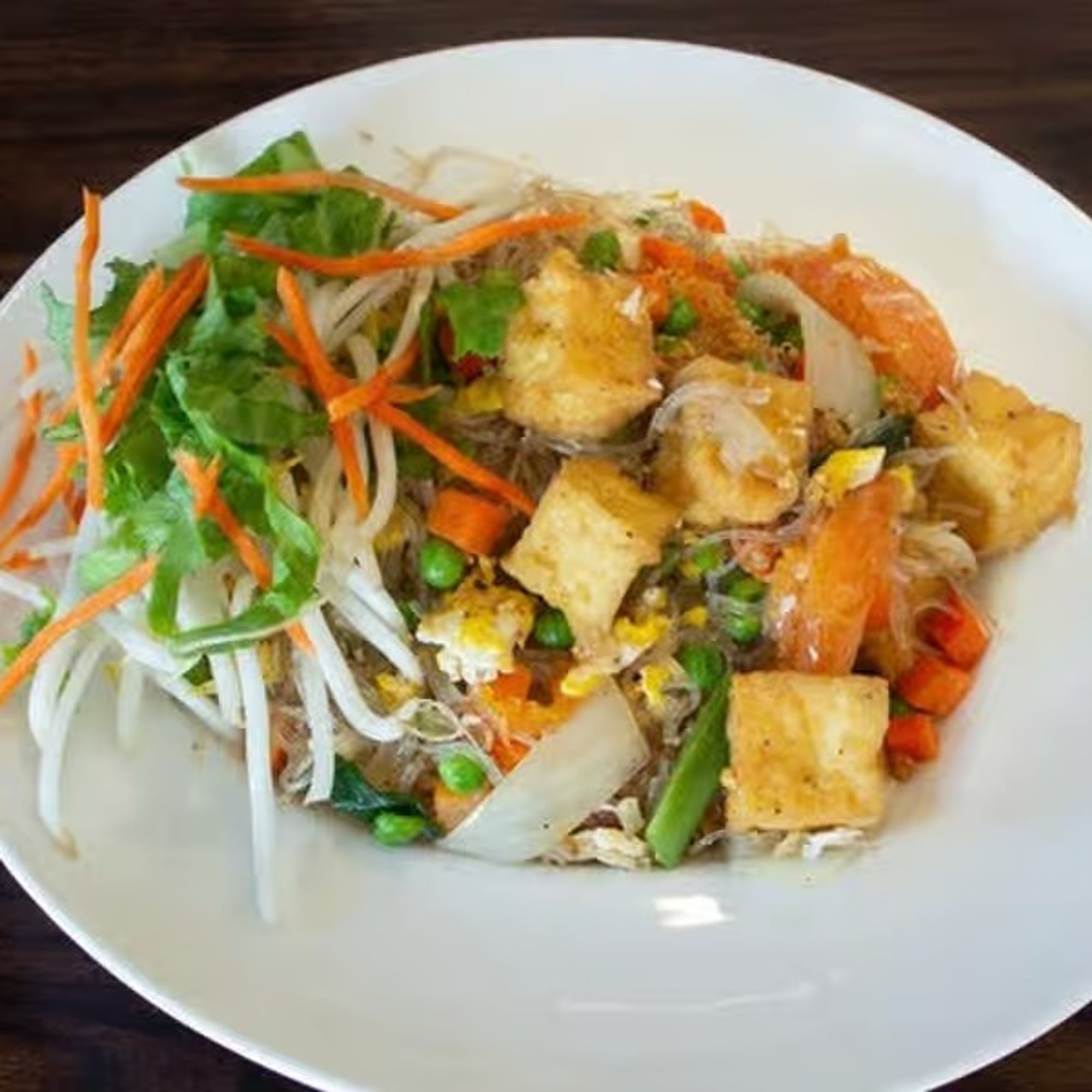 N5. *Pad Woon Sen
