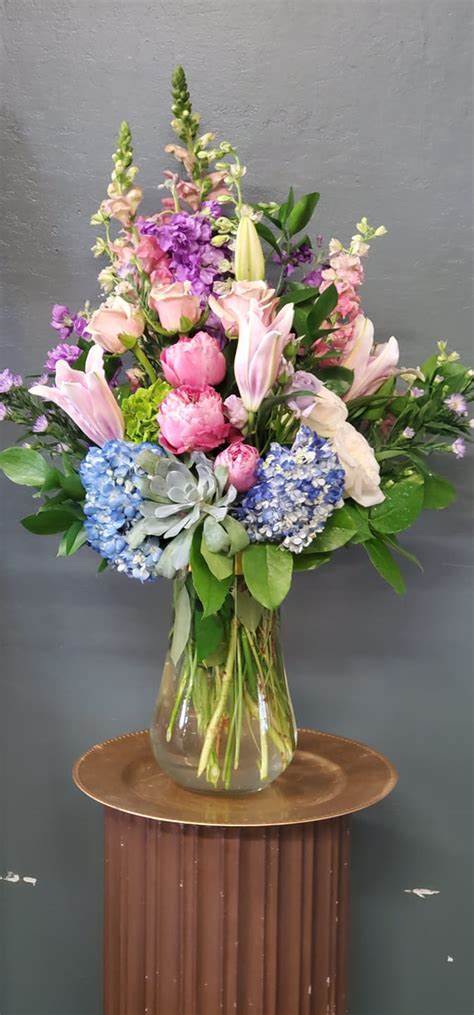 Arden Park Florist & Gift Gallery Image