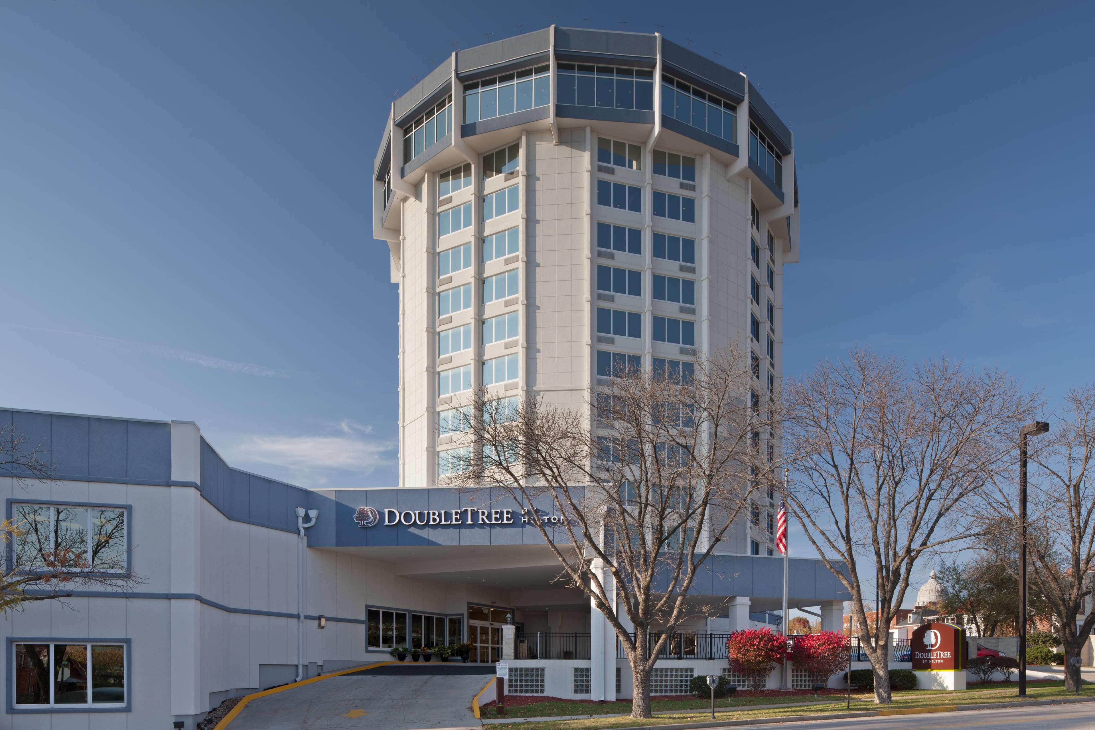 DoubleTree by Hilton Hotel Jefferson City Photo