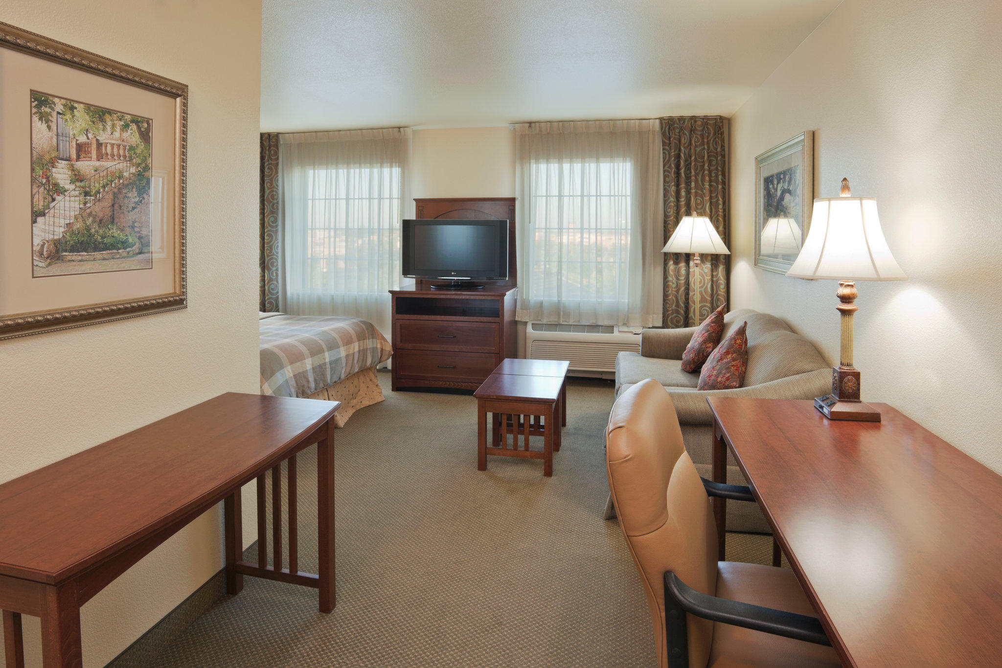 Staybridge Suites Sacramento Airport Natomas Photo