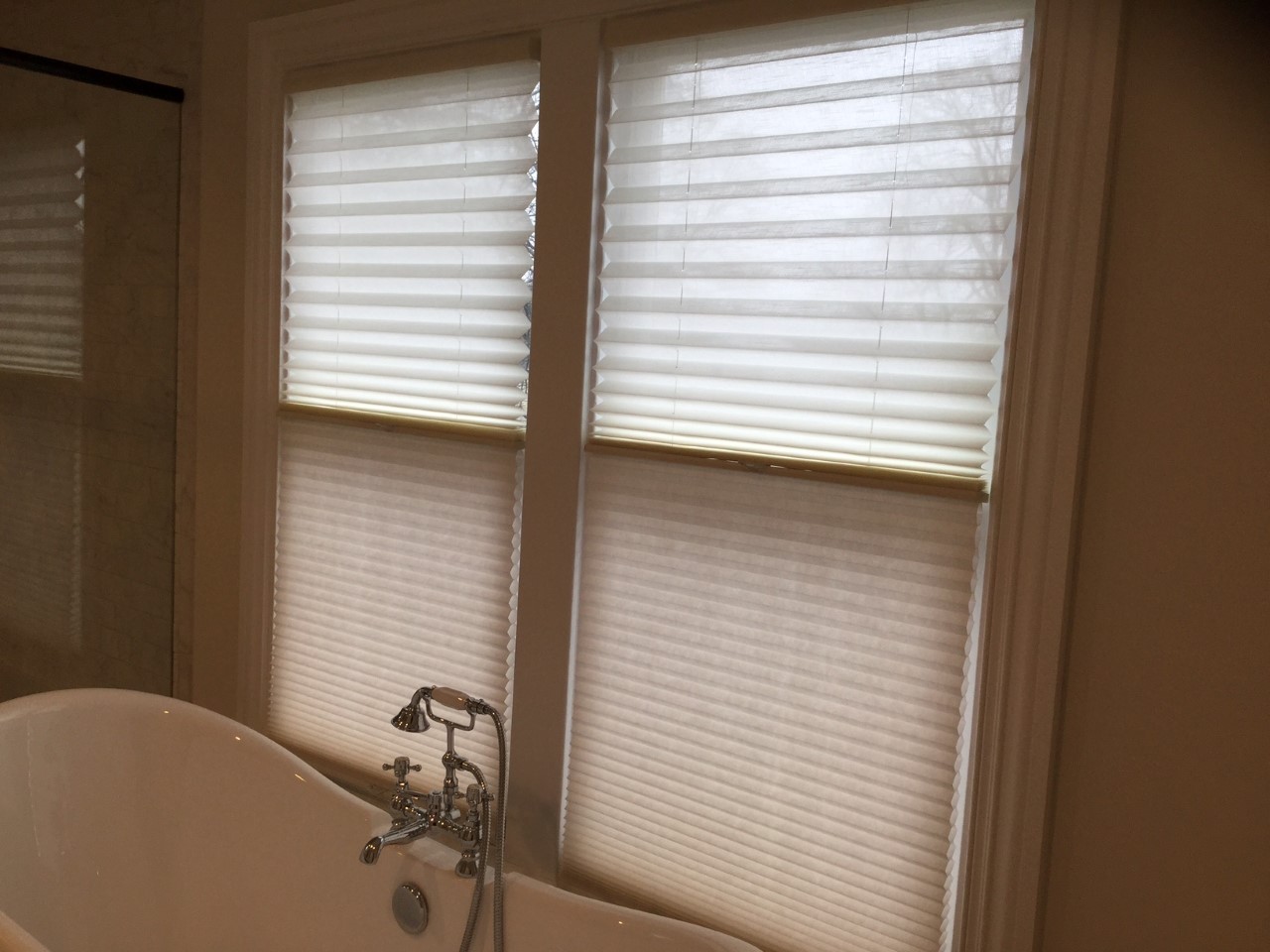 Tri-light honeycomb shades with pleated sheer top