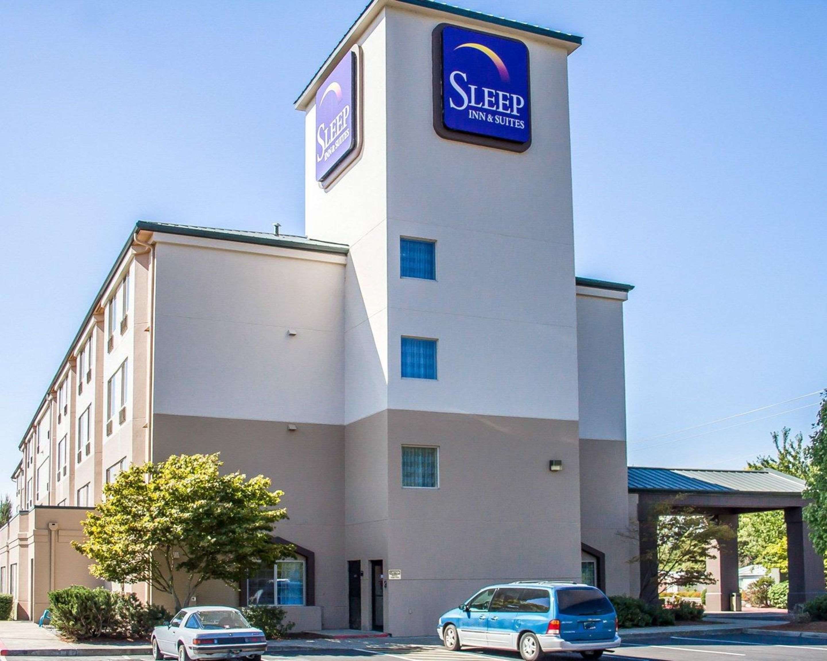 Sleep Inn & Suites Roseburg North Near Medical Center Photo