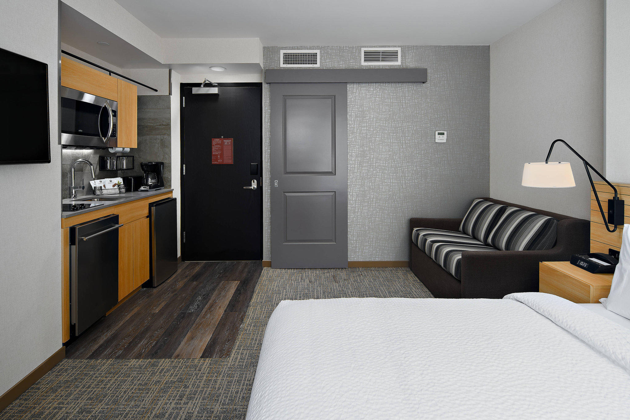 TownePlace Suites by Marriott New York Manhattan/Times Square Photo