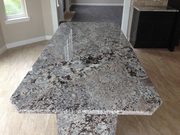 Images Q Stone INC.