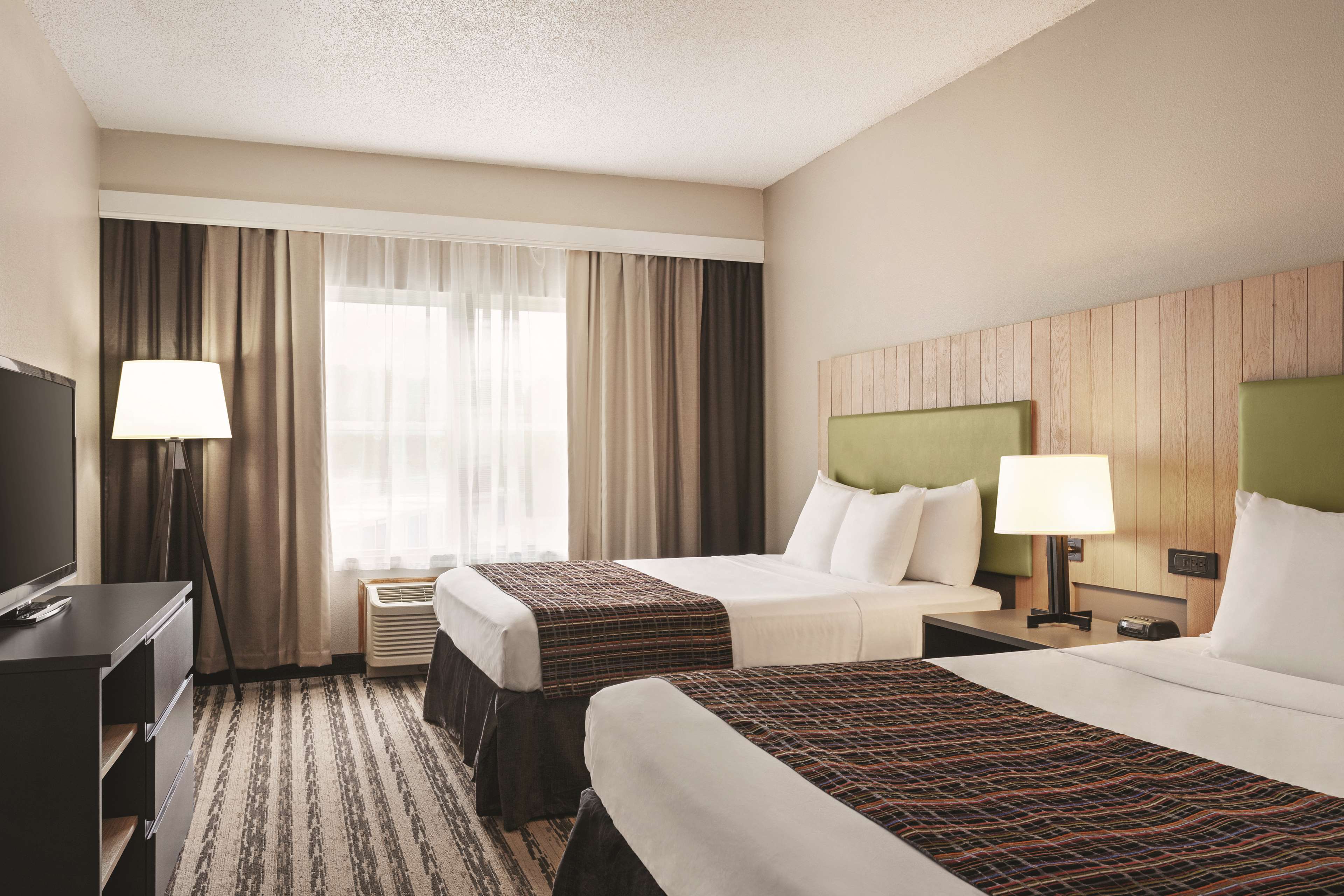 Country Inn & Suites by Radisson, Nashville Airport East, TN Photo