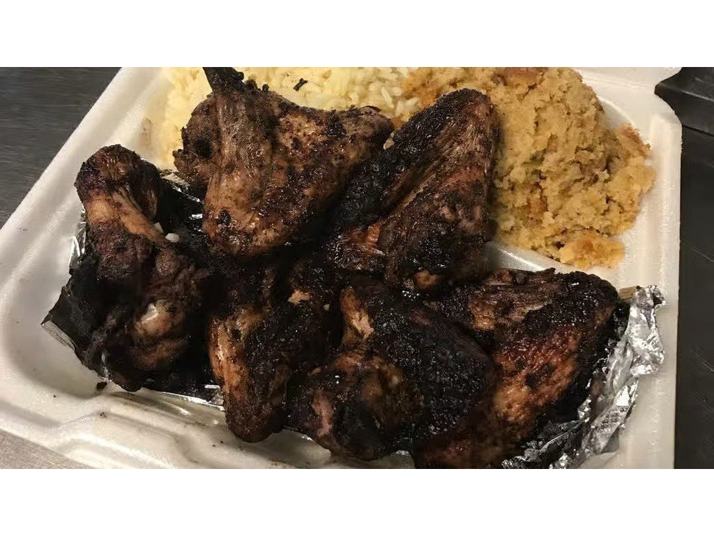 4 Jerk Wings With 2 Sides