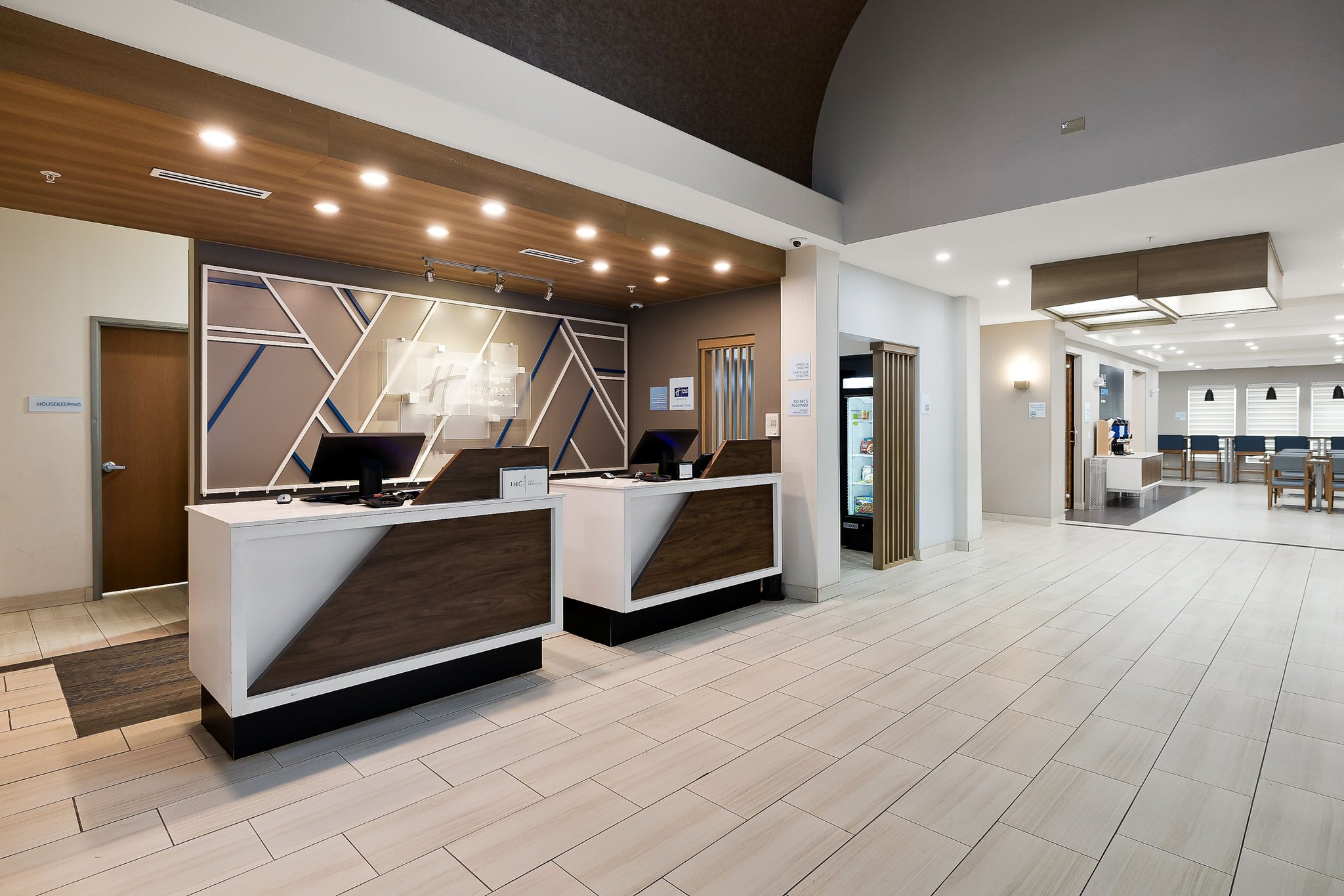Holiday Inn Express & Suites Jourdanton-Pleasanton by IHG Image