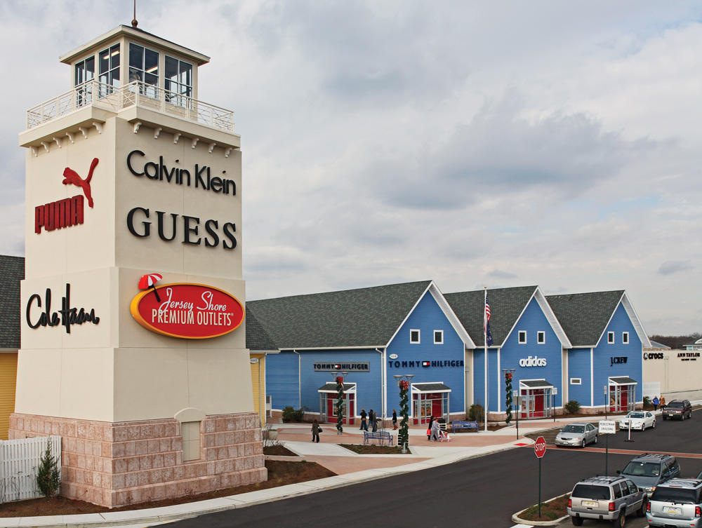 MAIDENFORM - 1 Premium Outlet Blvd, Tinton Falls, New Jersey