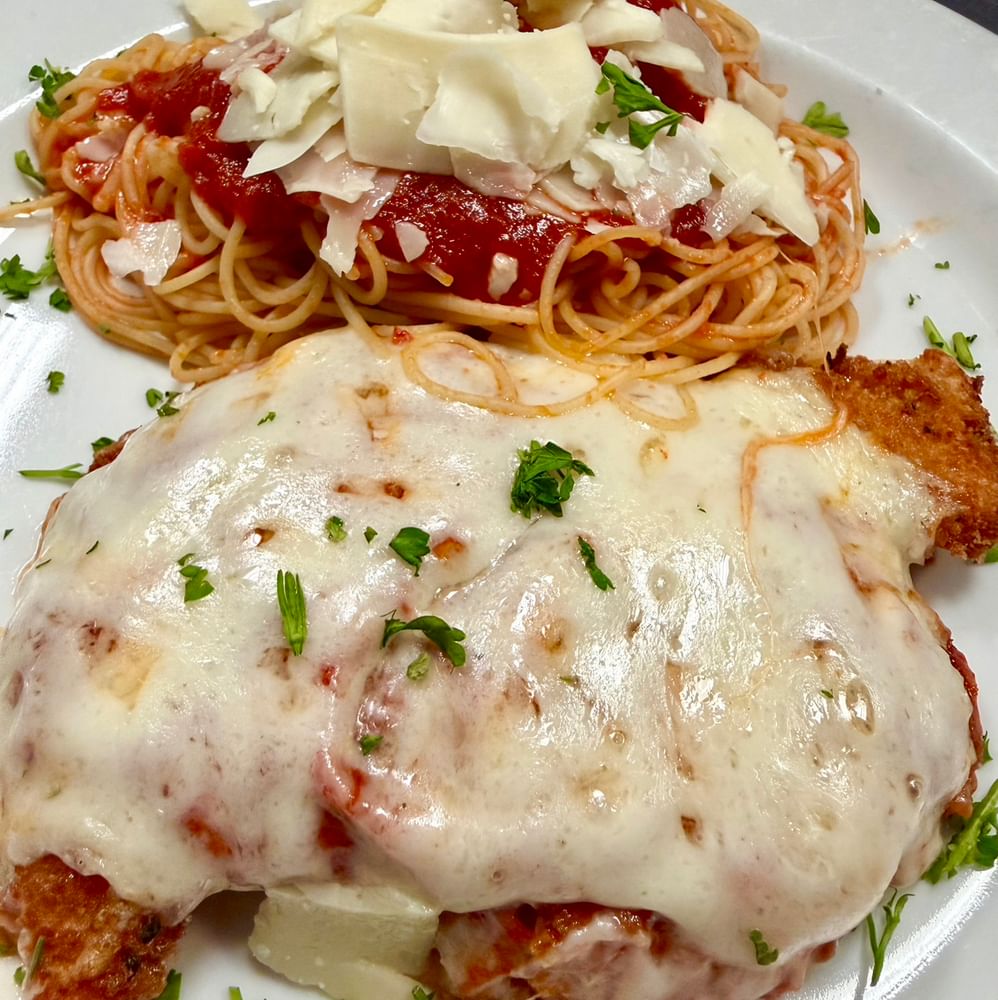 Chicken Parmigiana (Lunch)