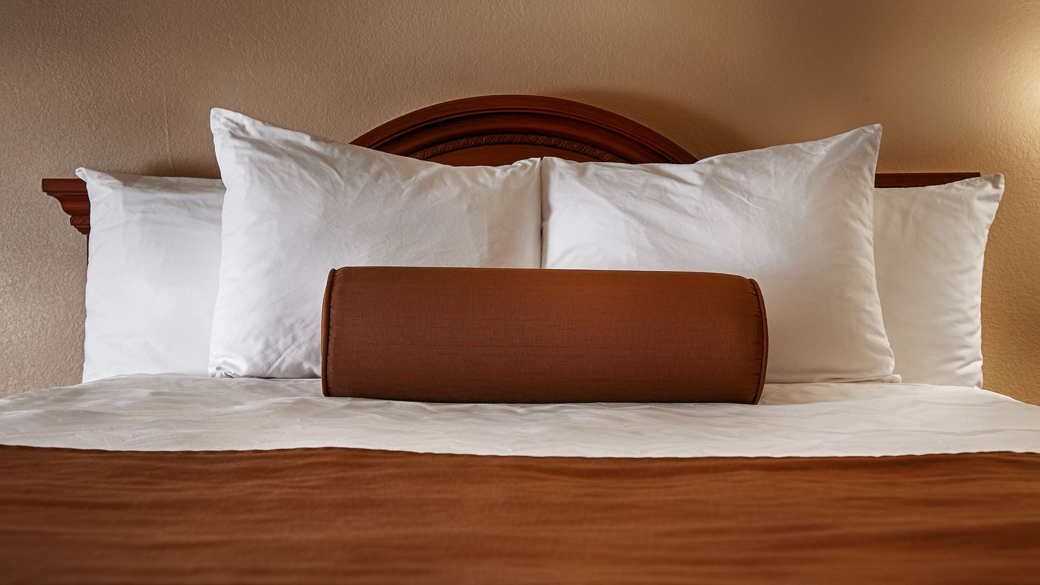 Best Western Heritage Inn Photo