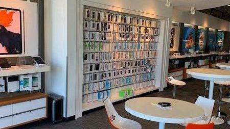 AT&T Store Photo