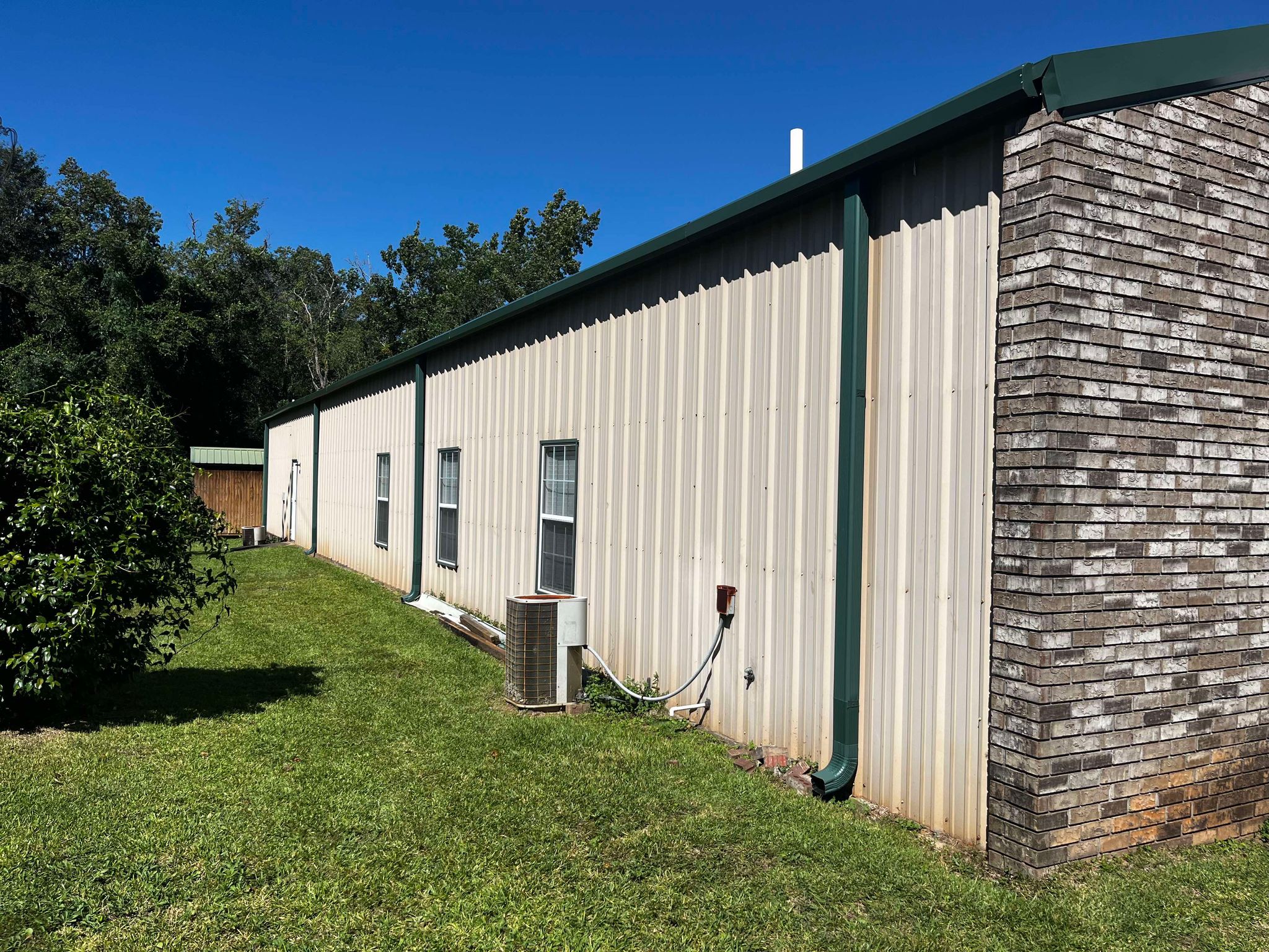 Southern Gutters LLC Image