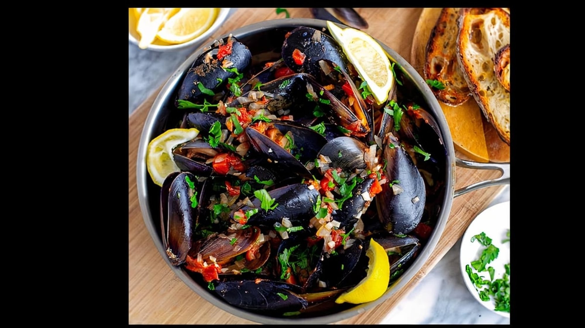 Mussels Marinara