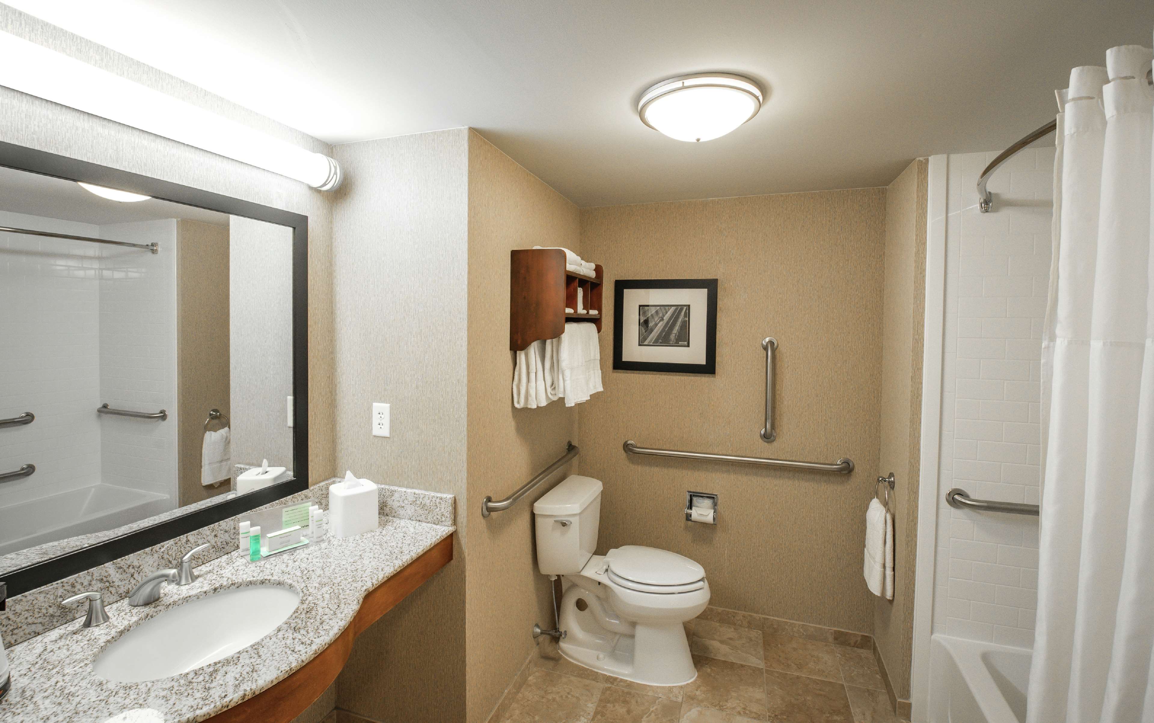 Hampton Inn Nashua Photo