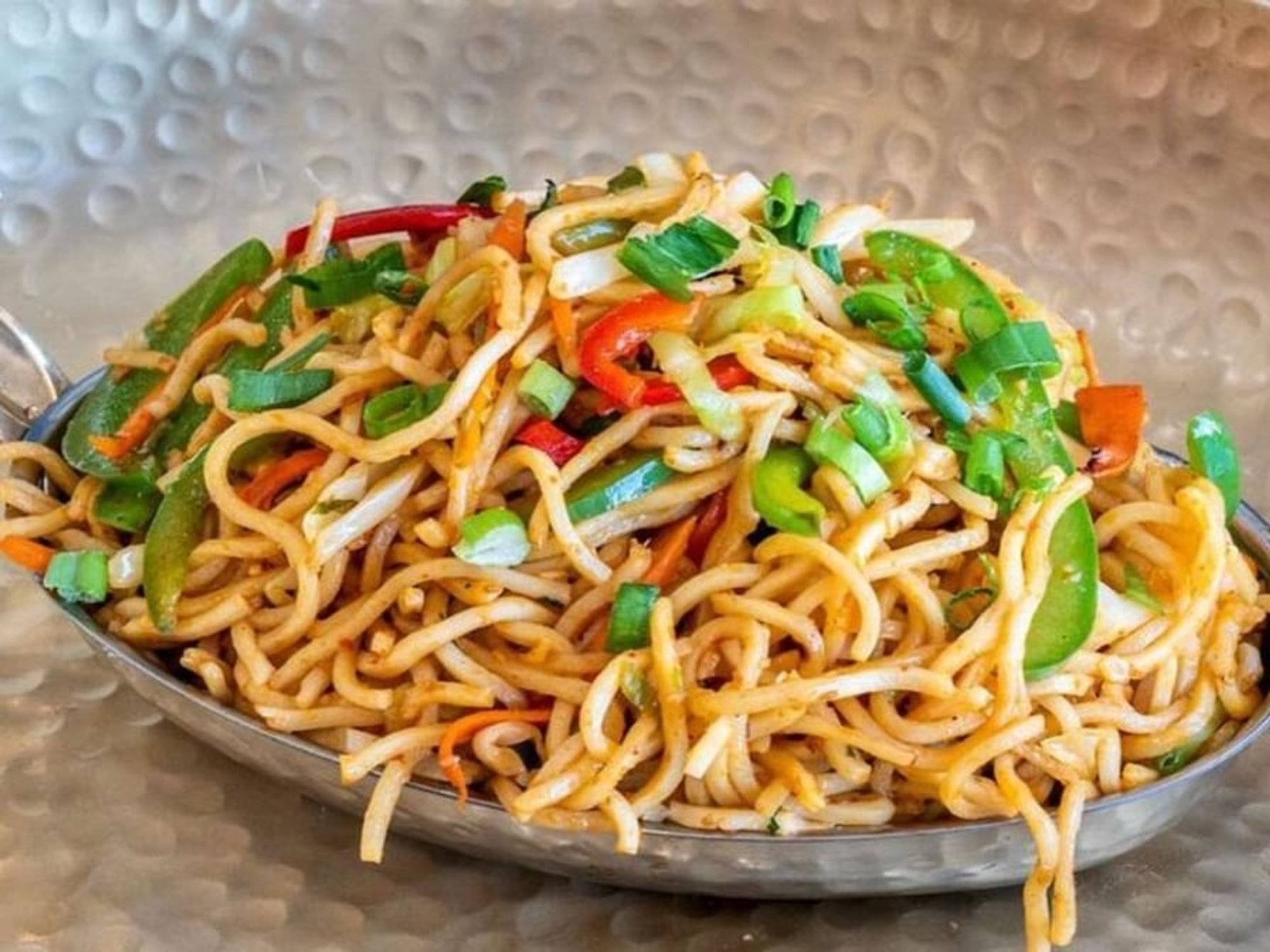 Schezwaan Noodles (Online)