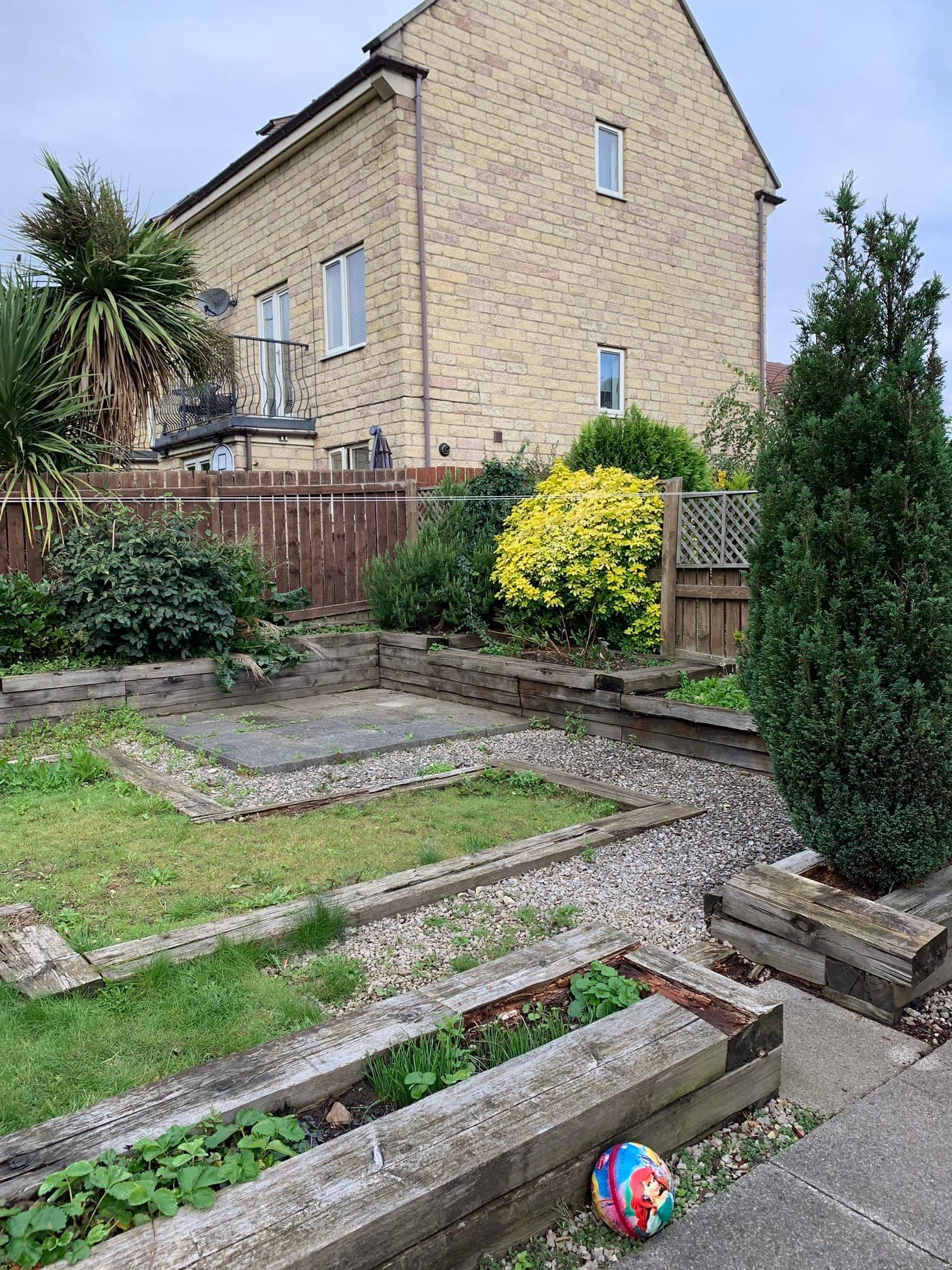 Images Traditional Gardens & Landscapes