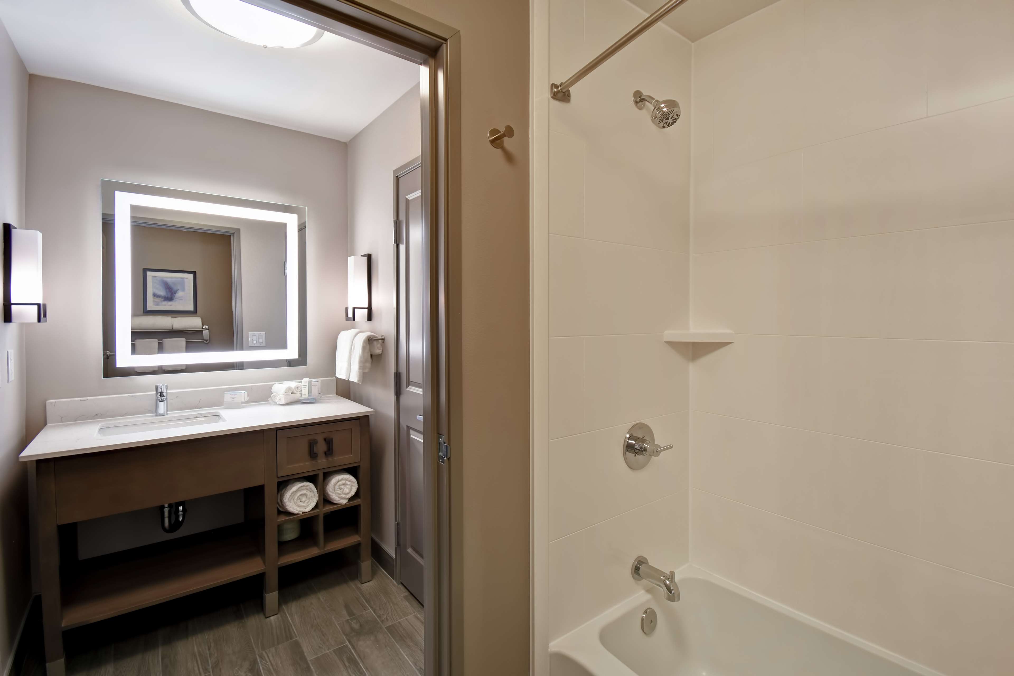 Homewood Suites by Hilton Orange New Haven Photo